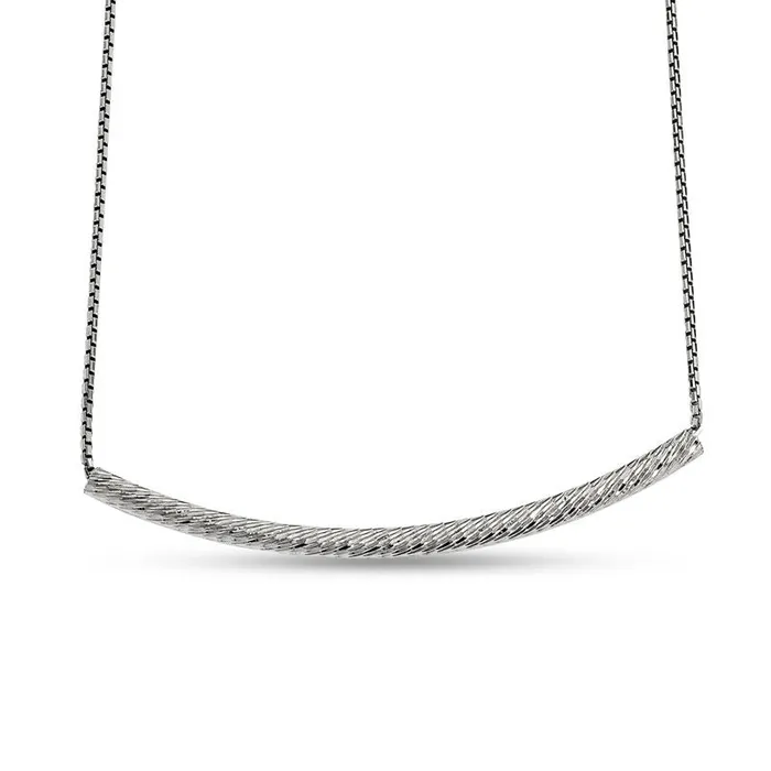 Goldia Necklaces Curved Bar Necklace in Sterling Silver 19