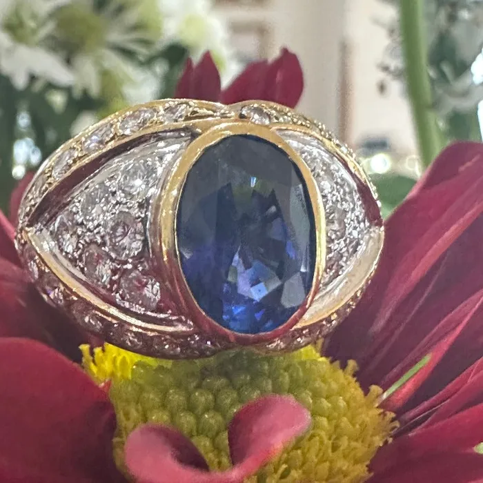 18 Karat WhiteYellow Gold Sapphire Diamond Ring 20001346 ONeills Estate Jewelry Rings 18 Karat WhiteYellow Gold Sapphire Diamond Ring 20001346 ONeills Estate Jewelry Rings