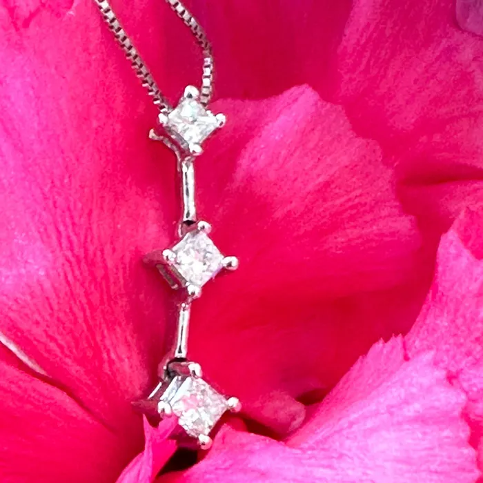 ONeills Estate Jewelry 10 Karat White 3 Stone Drop Diamond Necklace 16000325 Necklaces ONeills Estate Jewelry 10 Karat White 3 Stone Drop Diamond Necklace 16000325 Necklaces