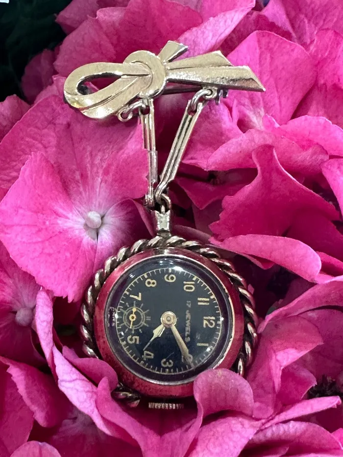 ONeills Estate Jewelry Yellow Gold Filled Swiss WatchPin 54301607 Watches