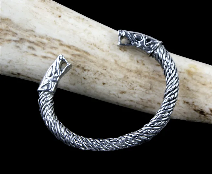 Valhallas silver Bracelets Pewter Wolf Head Bracelet