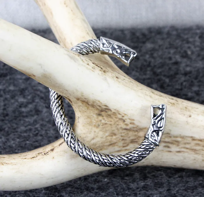 Valhallas silver Bracelets Pewter Wolf Head Bracelet